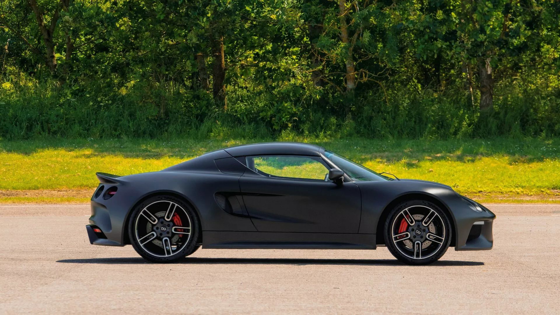 EV con tecnología batería prometedora, 4000 ciclos carga ultra-rápida.