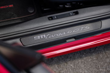 Umbrales de puerta Porsche 911 con iluminación
