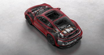 Vista superior del Porsche 911 GTS T-Hybrid resaltando su línea y techo.