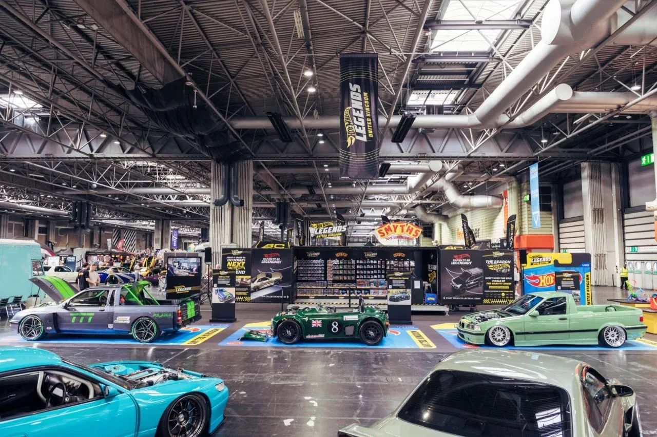 Hot Wheels Legends Tour