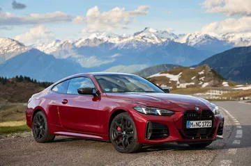 BMW Serie 4 M440i Coupé: fusión de elegancia y deportividad.