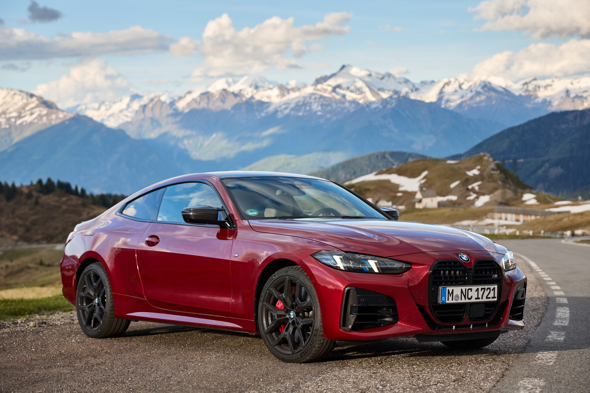 BMW Serie 4 M440i Coupé: fusión de elegancia y deportividad.