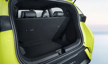 Vista espaciosa del maletero de un BYD Seagull, funcionalidad y diseño.