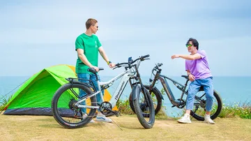 Innovadora ebike con tracción en ambas ruedas, ideal para terrenos difíciles.