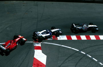 Monoplazas en acción durante el GP de Mónaco 2002
