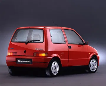 Vista trasera lateral Fiat Cinquecento Sporting en estudio