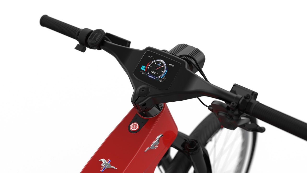 Vista detallada del manillar de la ebike Mustang con acabados premium.