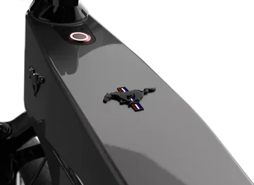 Detalle innovador del Mustang ebike que muestra su esencia eléctrica