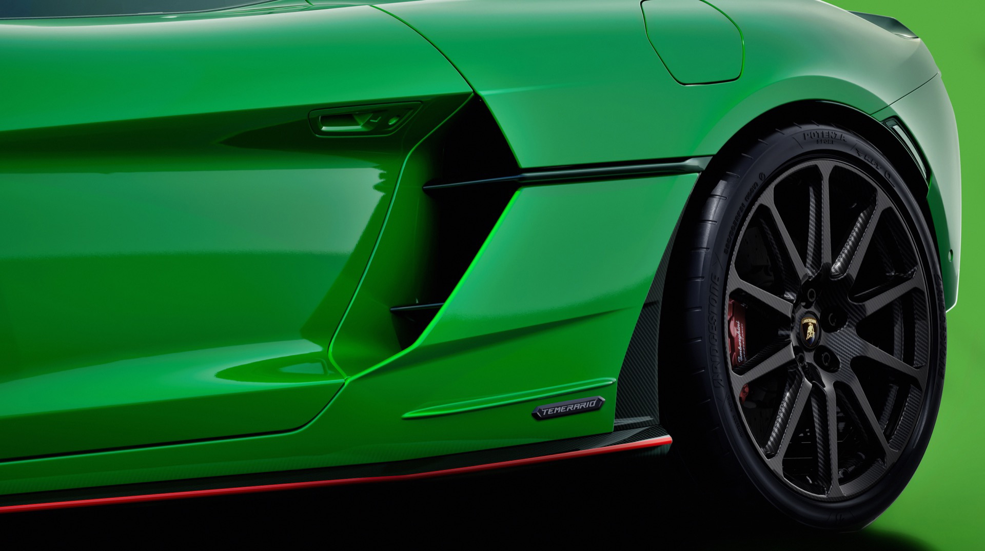 Vista lateral del Lamborghini Temerario en tonalidad verde Mercurius.