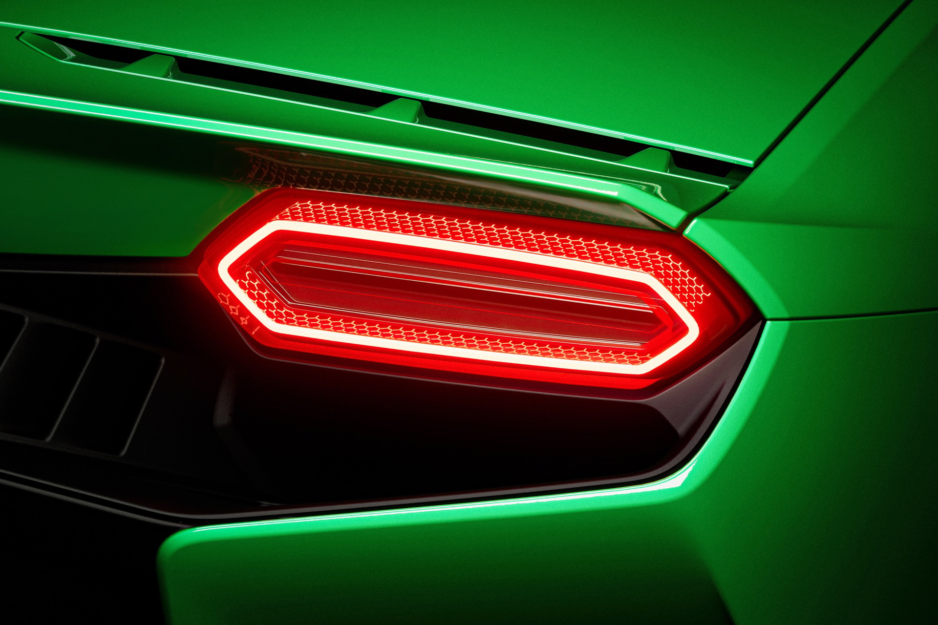 Vista en detalle de la innovadora firma lumínica del Lamborghini Temerario 2024.