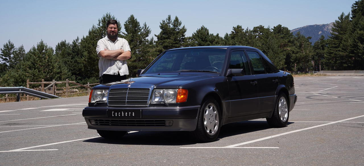 Vista angular del legendario Mercedes 500E W124. Vista angular del legendario Mercedes 500E W124.