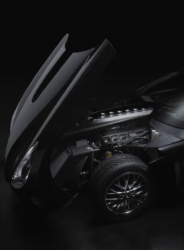 Peugeot 907 concept con impresionante motor V12 visible.