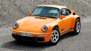 Vista lateral del Ruf Rodeo, potencia y estilo para el off-road extremo.