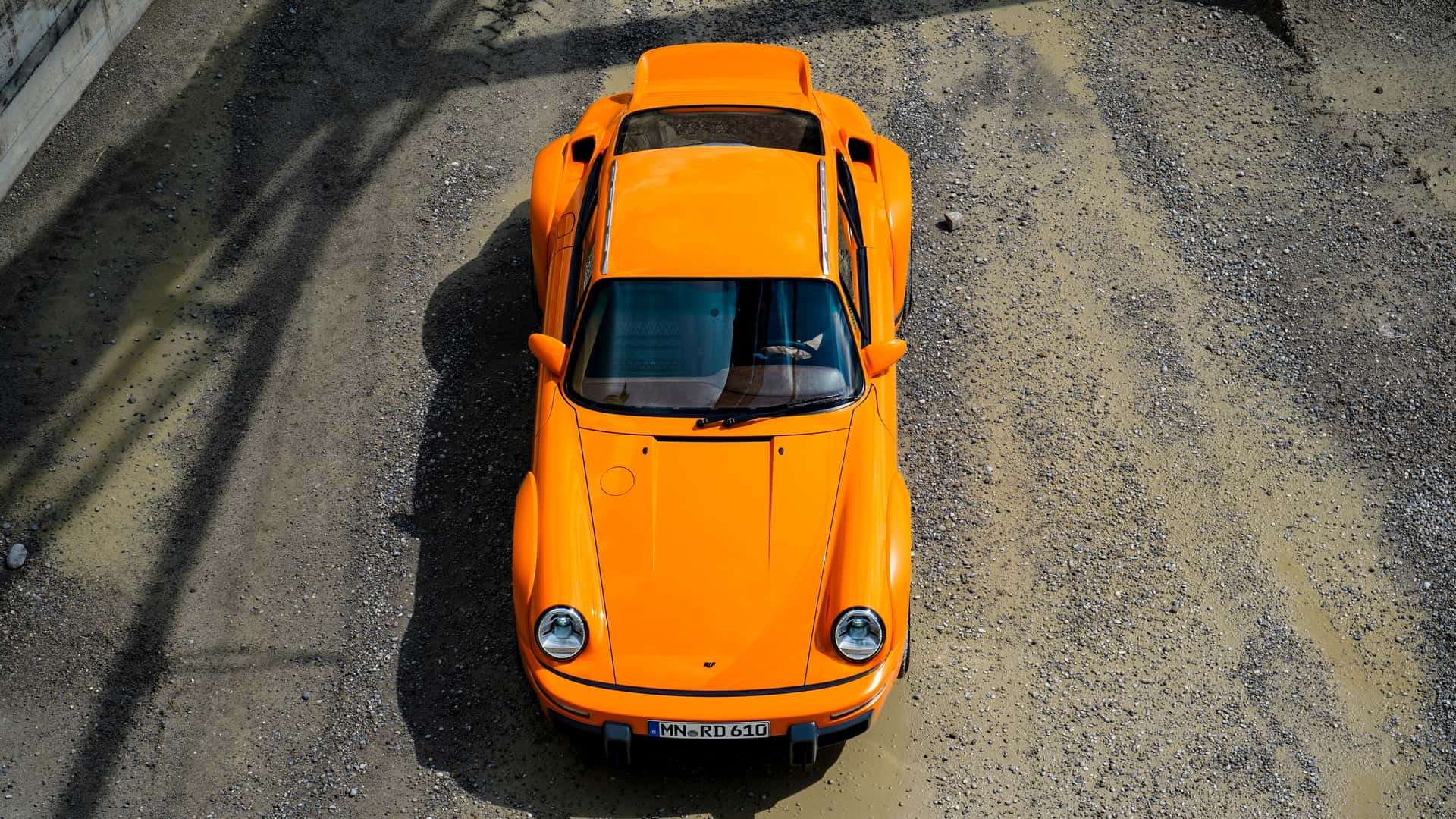 Vista aérea del Ruf Rodeo en acción, destacando su diseño robusto.