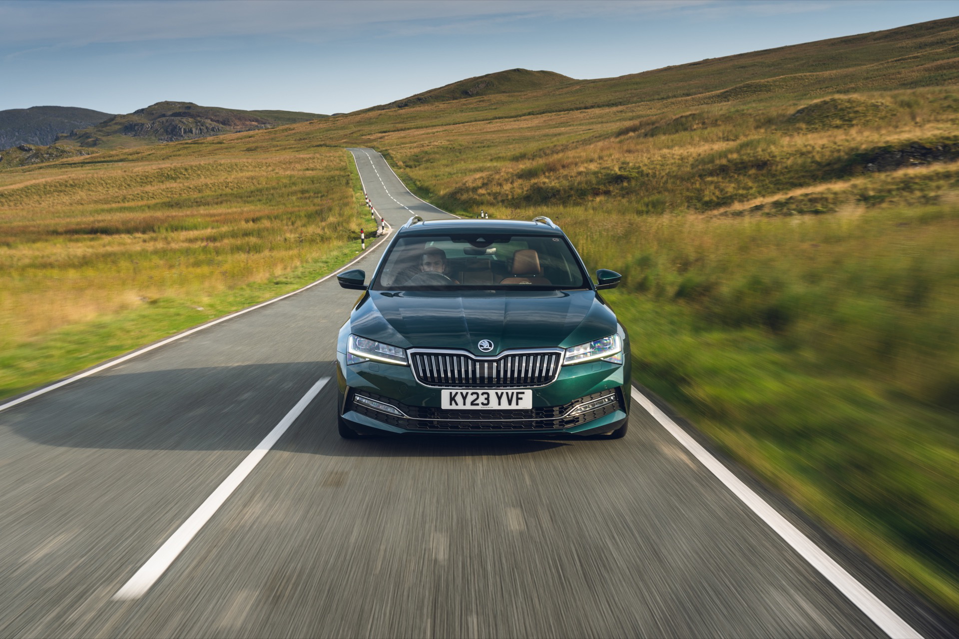 Vista dinámica del Skoda Superb