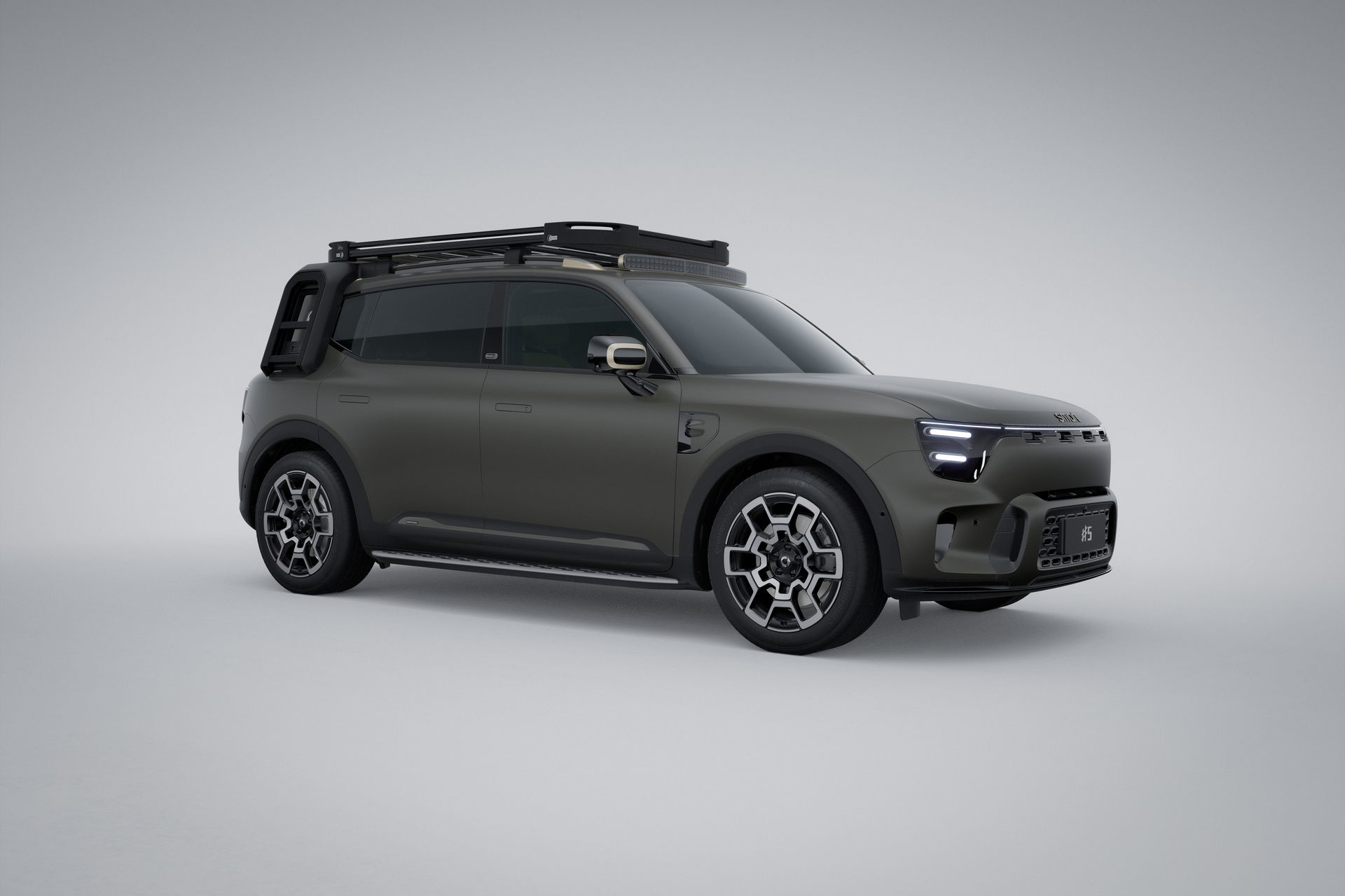 Vista lateral del nuevo SUV eléctrico de smart, enfatizando su diseño moderno y compacto.