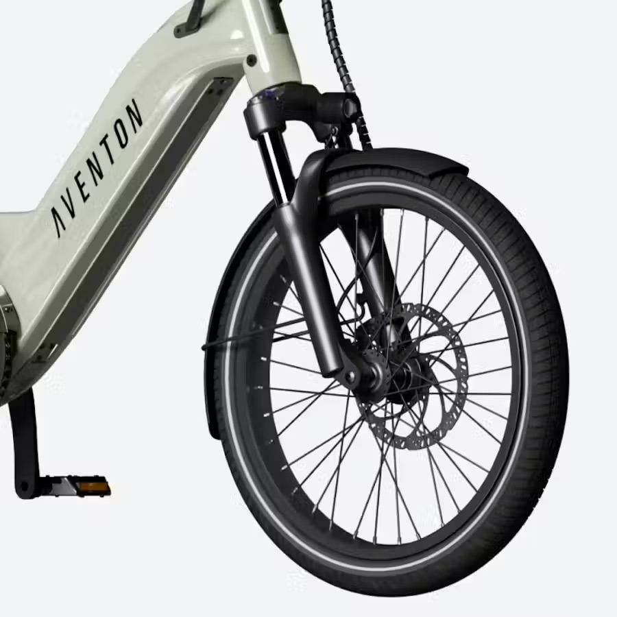 Vista lateral donde se destaca la robustez del cuadro y la rueda de Aventon Abound.