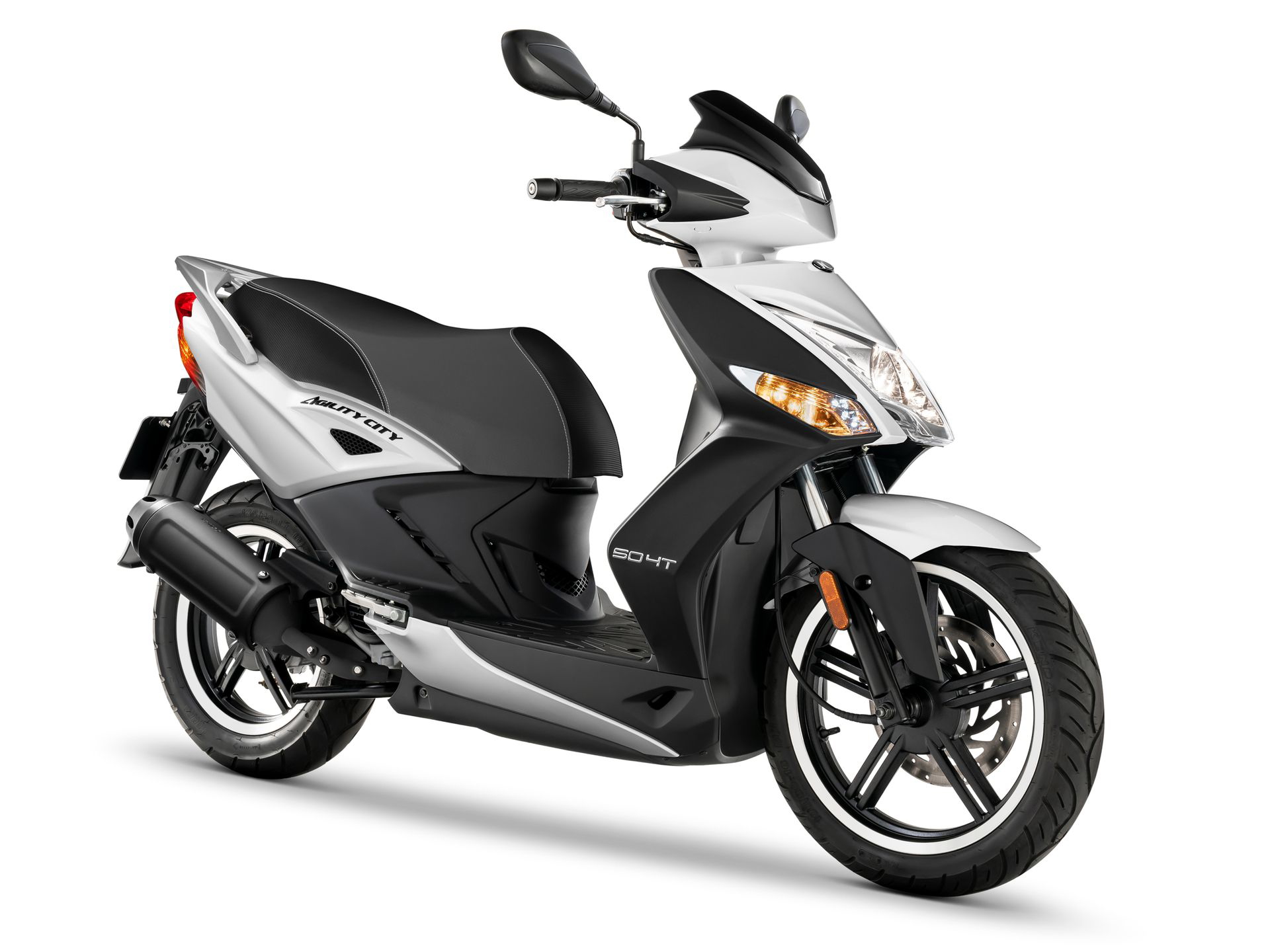 La scooter Kymco Agility City 50 destaca por su diseño urbano y eficiencia en consumo.