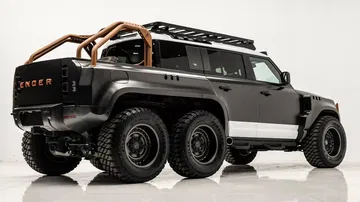 El apoteósico Land Rover Defender 6x6, un coloso preparado para todo terreno.
