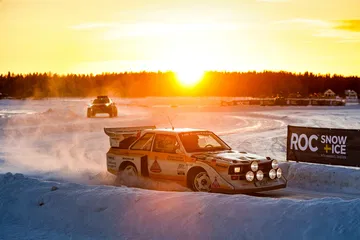 Audi Quattro en acción, símbolo de la era dorada de los rallyes.