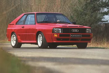Un ícono de la ingeniería alemana, el Audi Quattro, símbolo de poderío en rallyes.