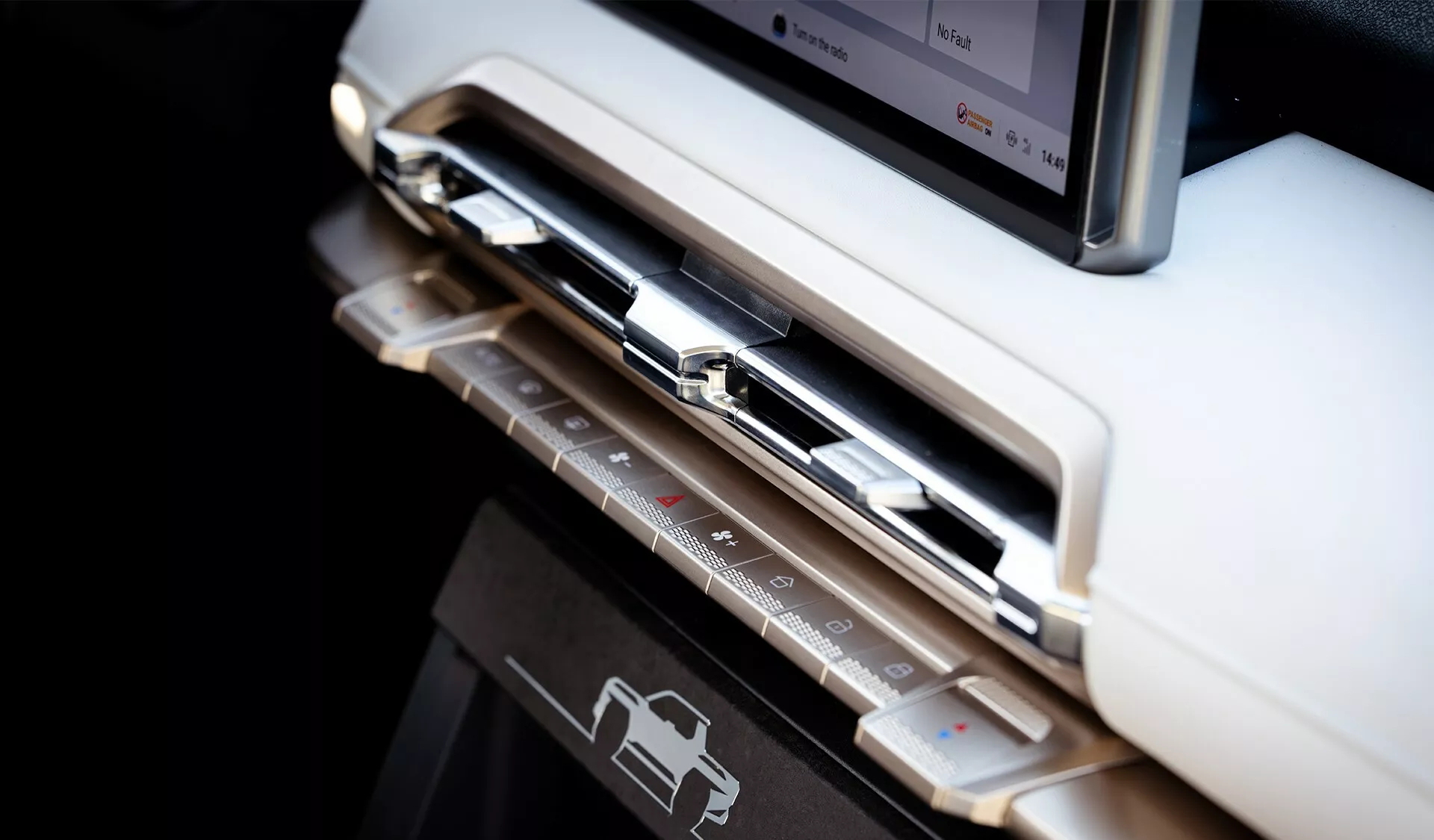 Consola central del Maxus eTerron 9 con acabados modernos y robustos.