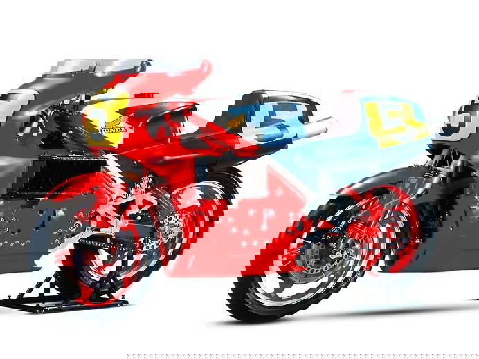 Honda con motor de pistones ovalados, innovación para superar los 2 tiempos.