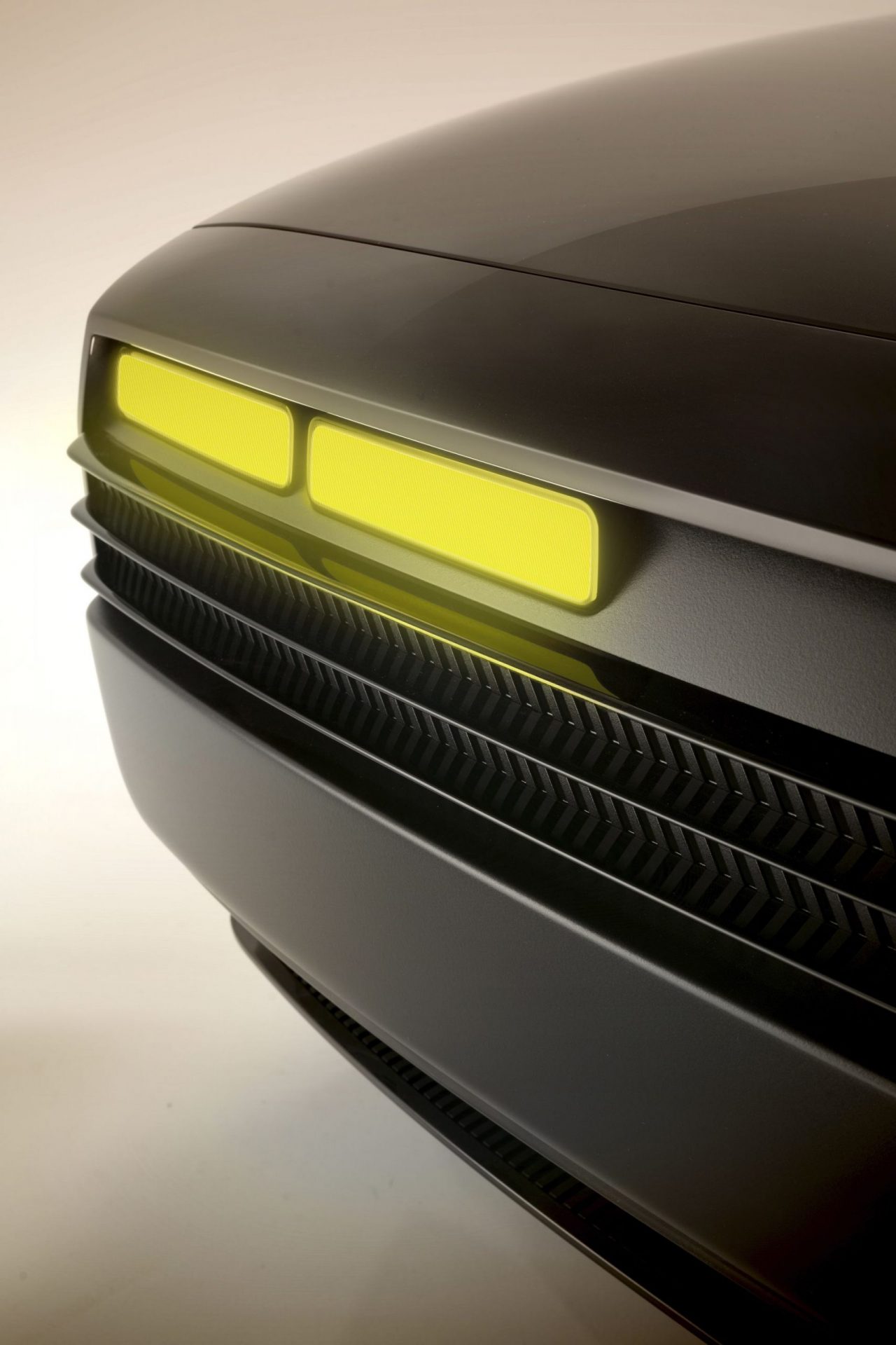 renault-17-restomod-2024-faros-led-1095595-1280x1920.jpg
