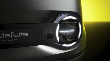 Toma cercana del faro y detalles distintivos del Renault Estafette Concept 2024.