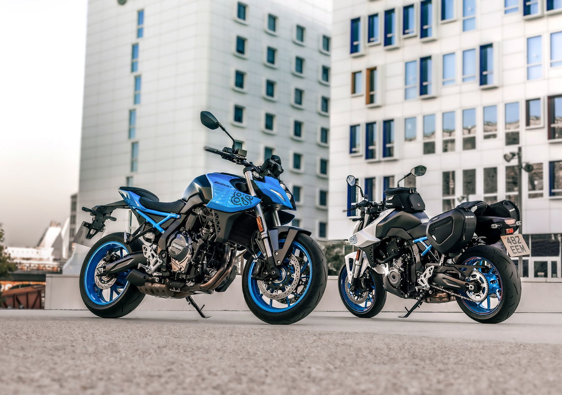 Deportiva Suzuki GSX 8S con perfil elegante y motorización enfocada en prestaciones.