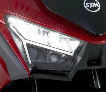 Vista parcial del faro trasero de la SYM Jet X 125, mostrando diseño y acabados.