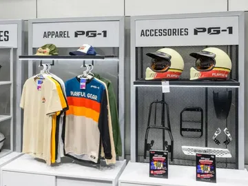 Productos de merchandising oficial del Yamaha PG-1.
