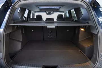 Voluminoso maletero del Dacia Bigster, ideal para familias o viajes largos.