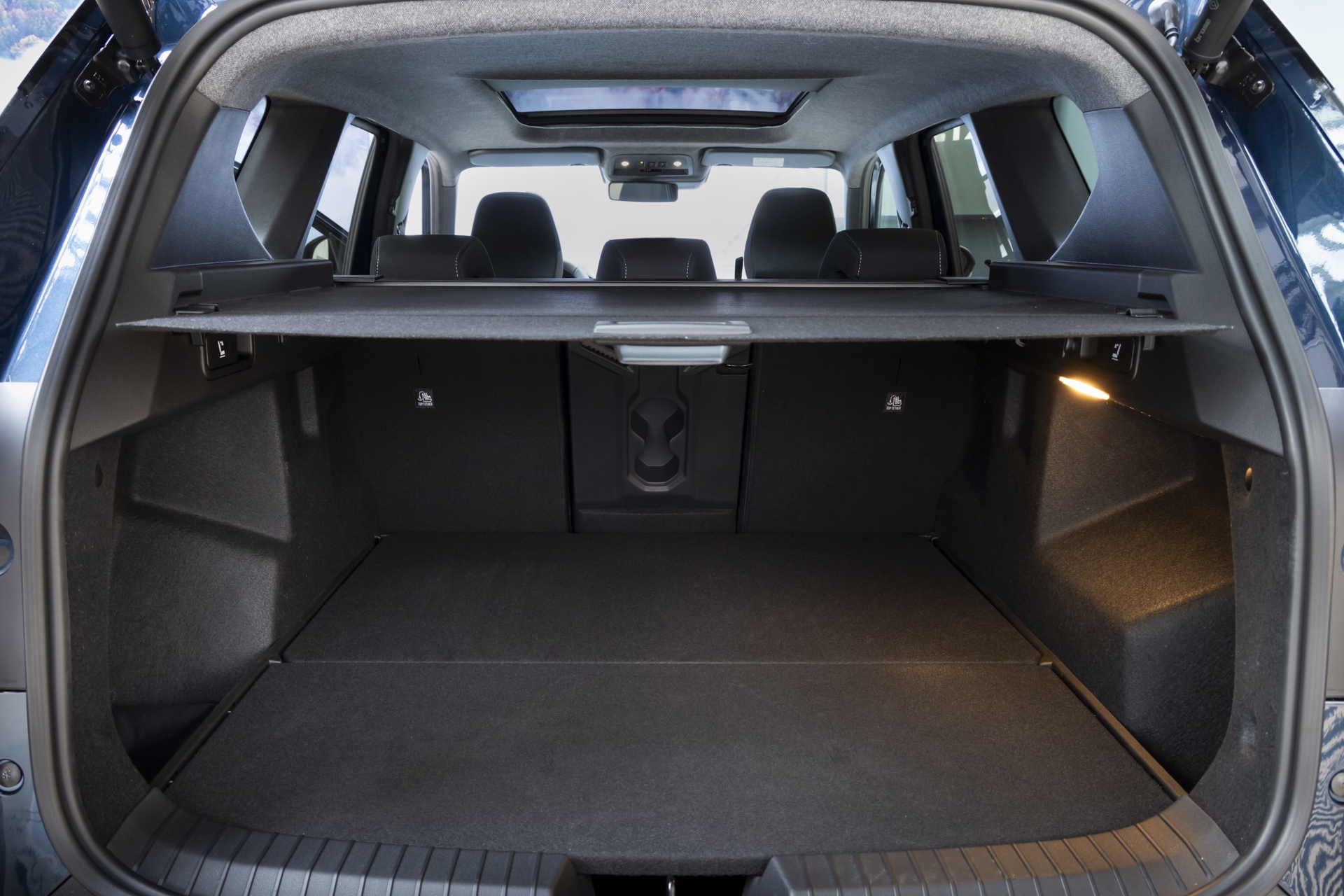 Voluminoso maletero del Dacia Bigster, ideal para familias o viajes largos.