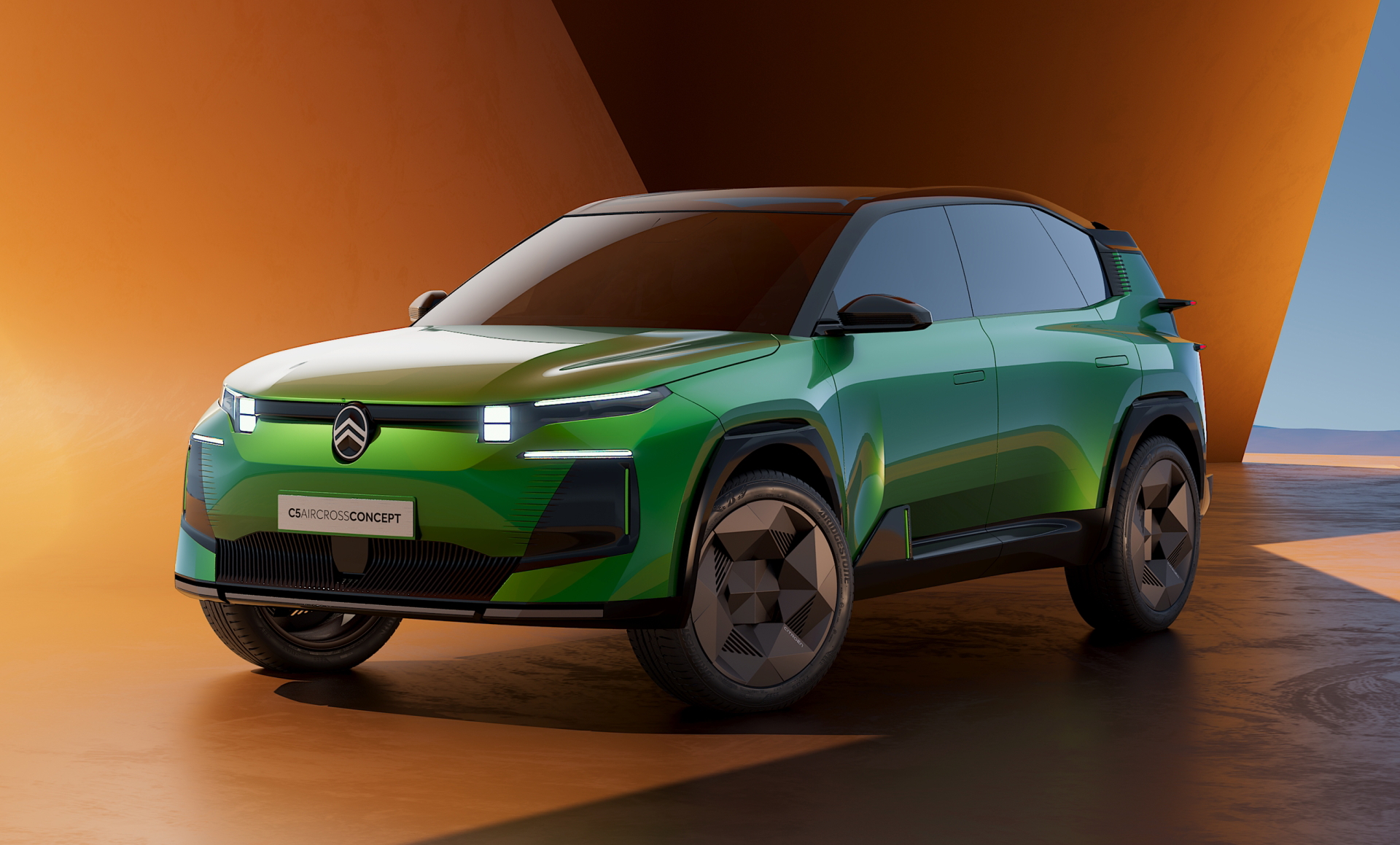 Vista delantera y lateral del renovado Citroën C5 Aircross