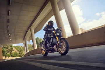 Nueva Honda CB1000 Hornet: diseño agresivo, prestaciones revitalizadas.
