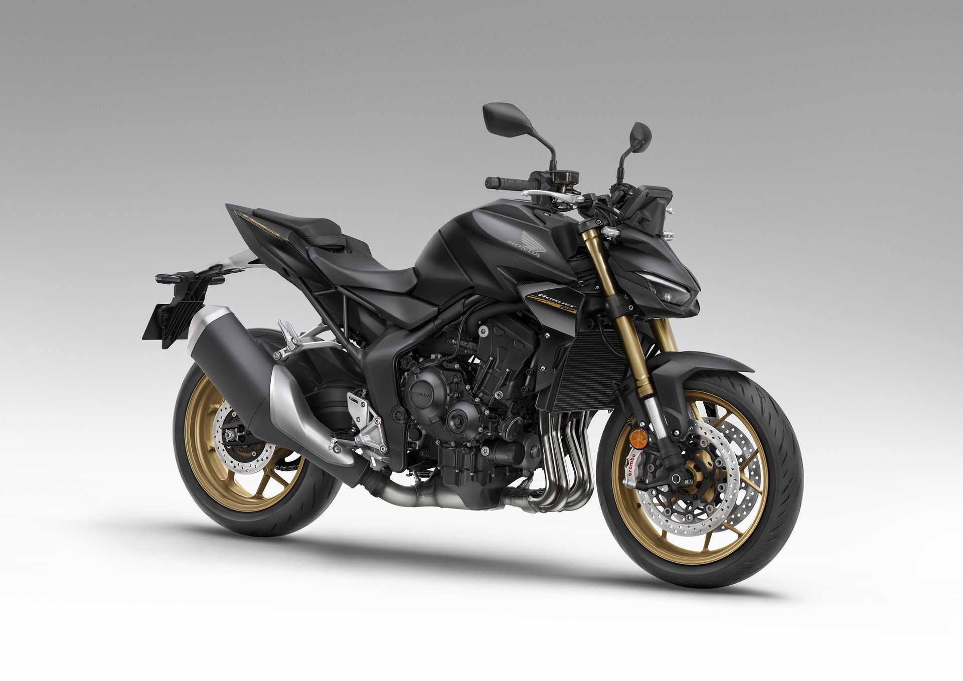 La nueva Honda CB1000 Hornet deslumbra con su diseño agresivo y proporciones musculosas.