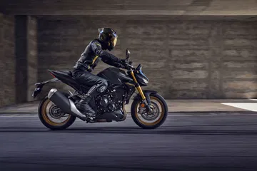 La nueva Honda CB1000 Hornet 2025, estilizada y agresiva en su diseño lateral.