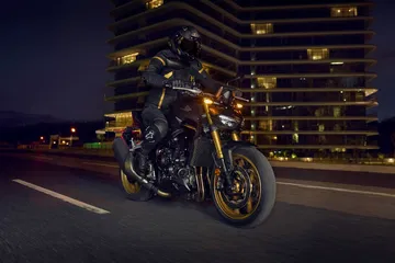 La Honda CB1000 Hornet resurge con diseño agresivo y prestaciones que emocionan.