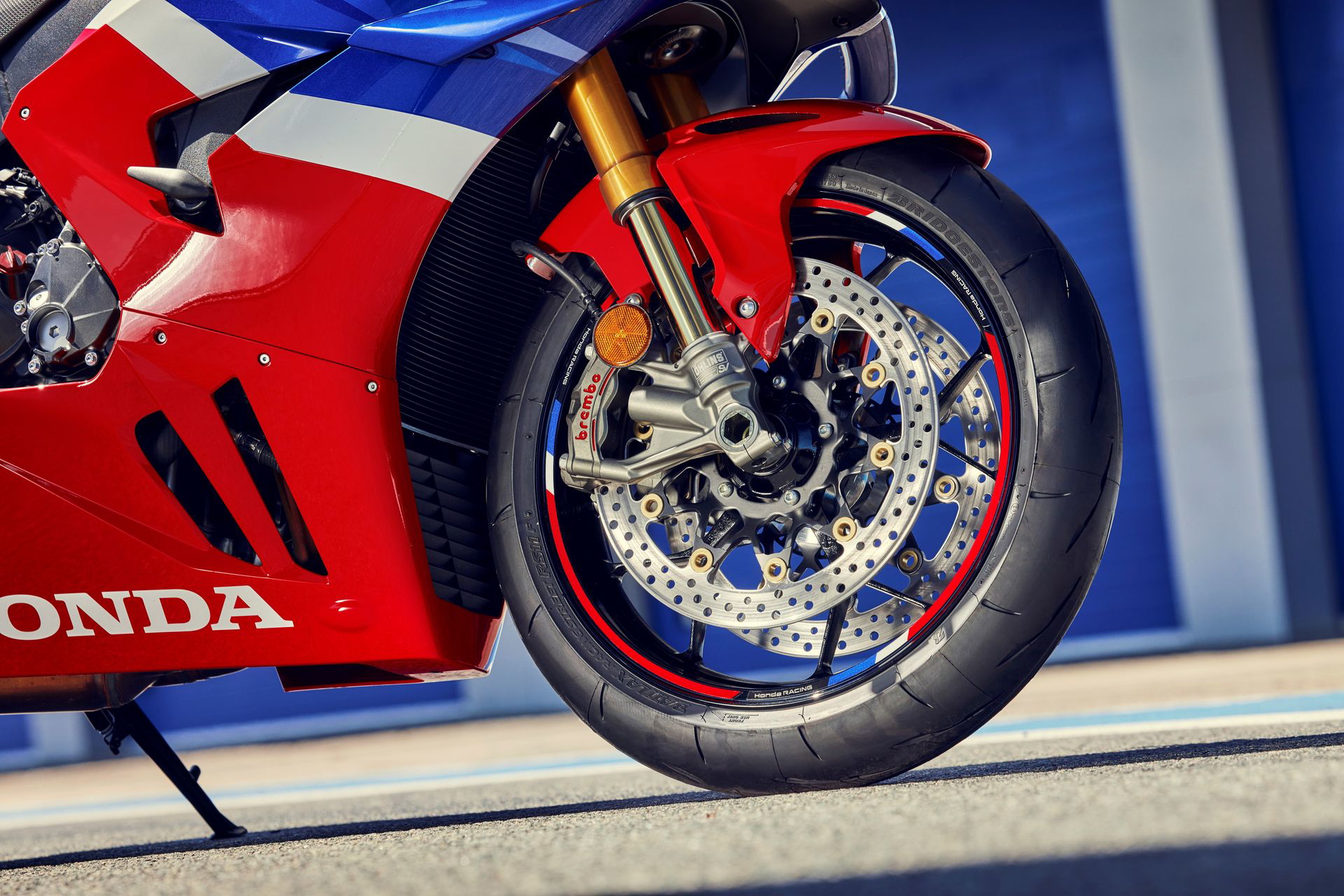 Honda CBR1000RR-R Fireblade 2024, estética y potencia en armonía
