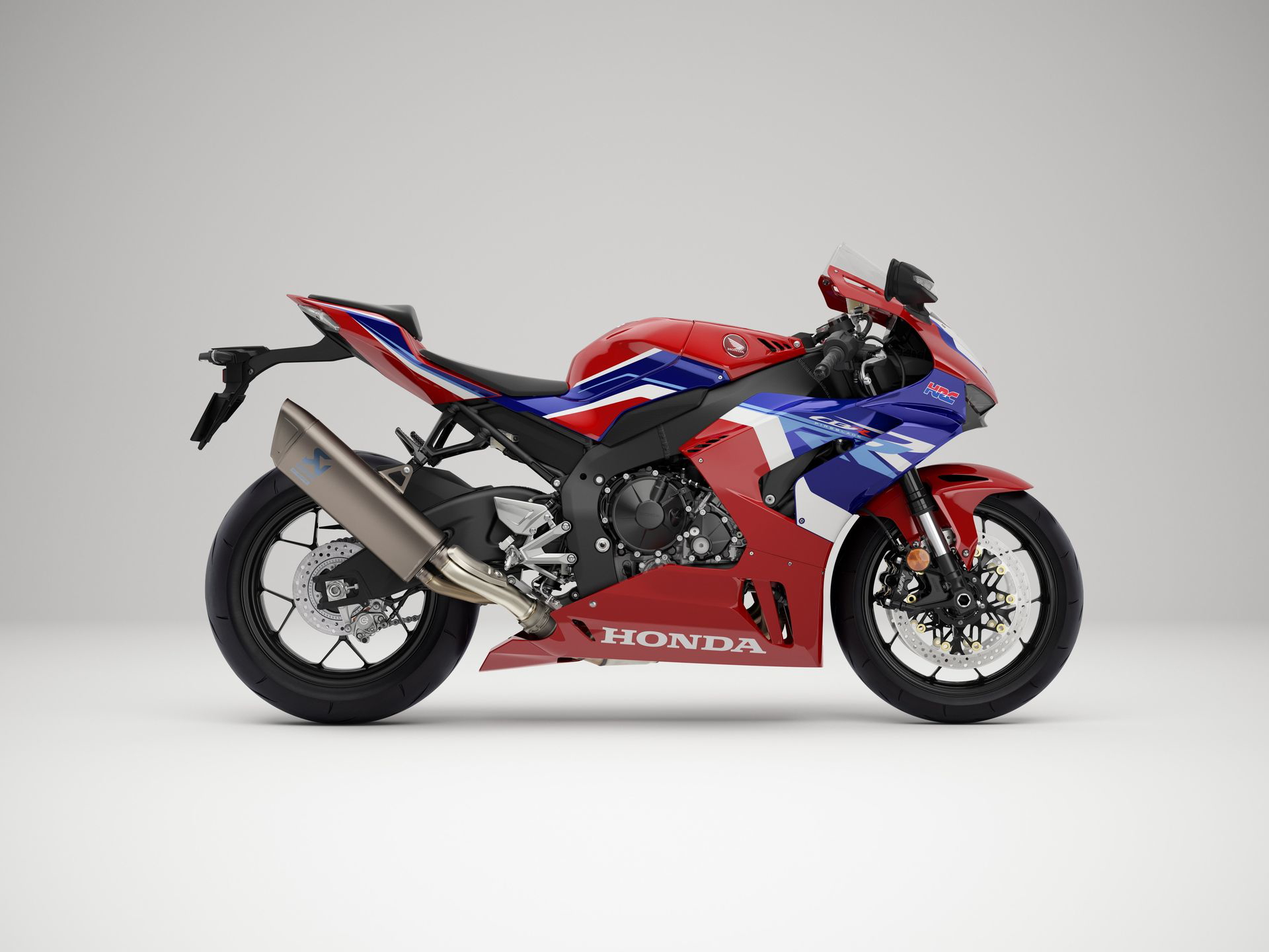Honda CBR1000RR-R Fireblade en su perfil más aerodinámico