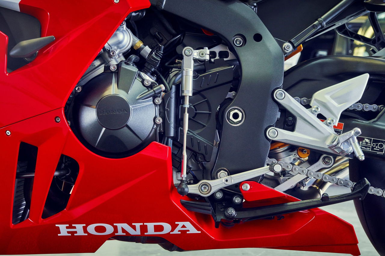 Motor de la Honda CBR1000RR-R Fireblade, máxima expresión de potencia y rendimiento.