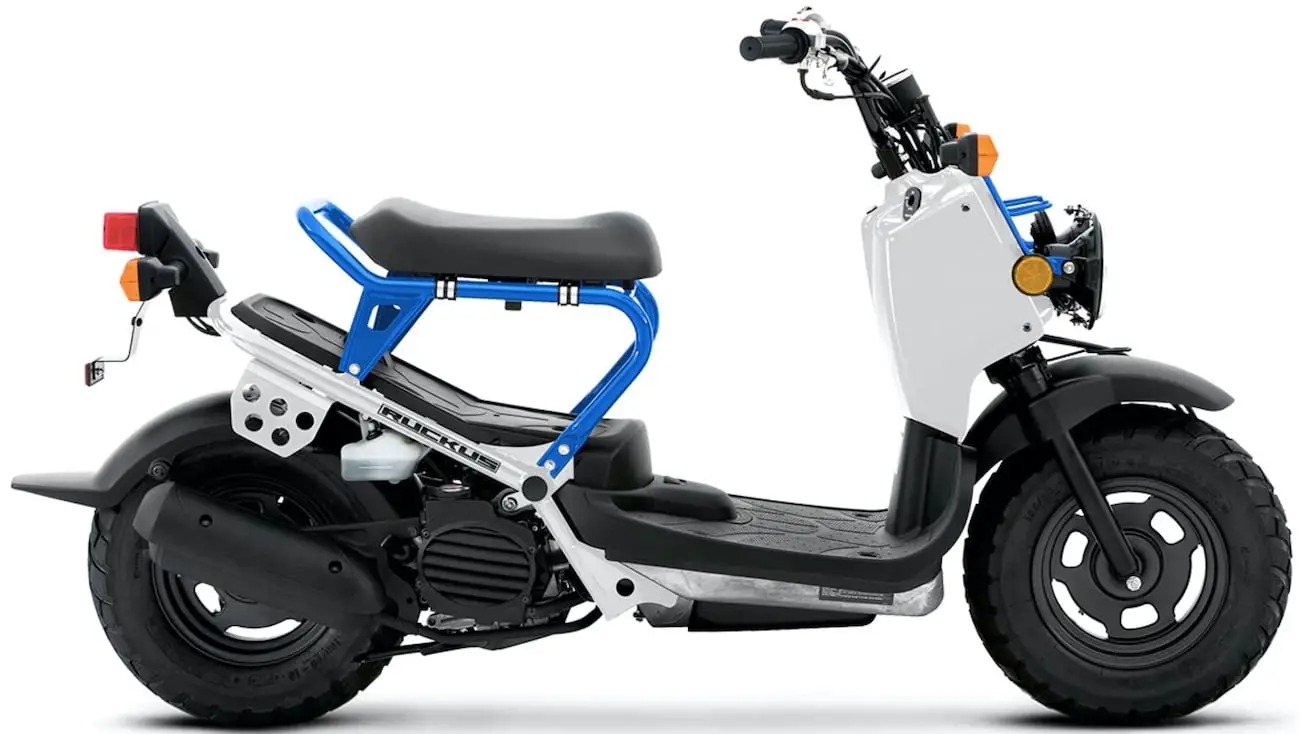Vista lateral Honda Ruckus 2025, diseño urbano y compacto