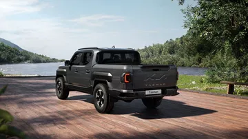 Nueva Kia Tasman 2025, diseño robusto con líneas audaces que prometen rendimiento y estilo.