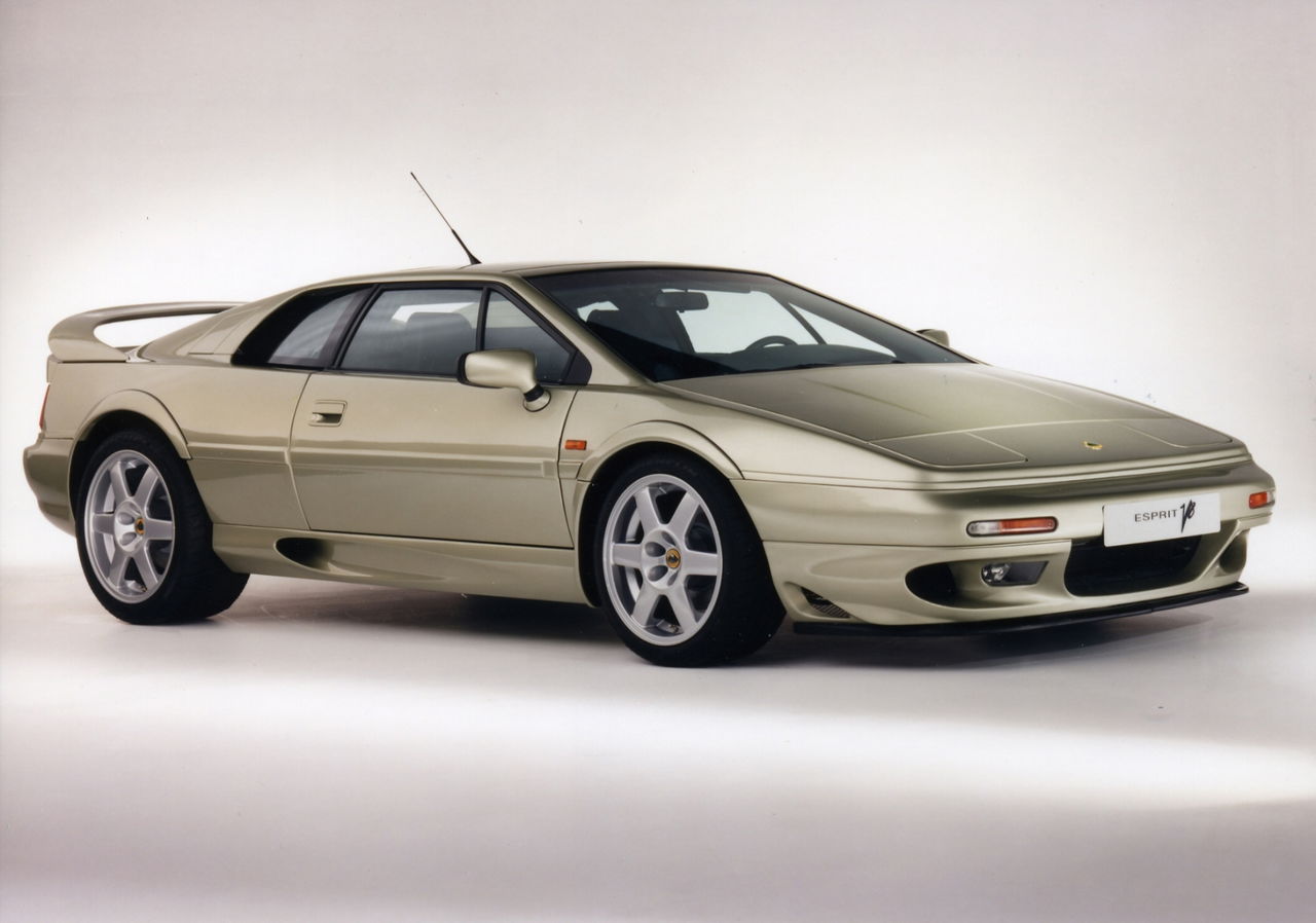 Lotus Esprit V8, silueta icónica con aire deportivo y diseño atemporal