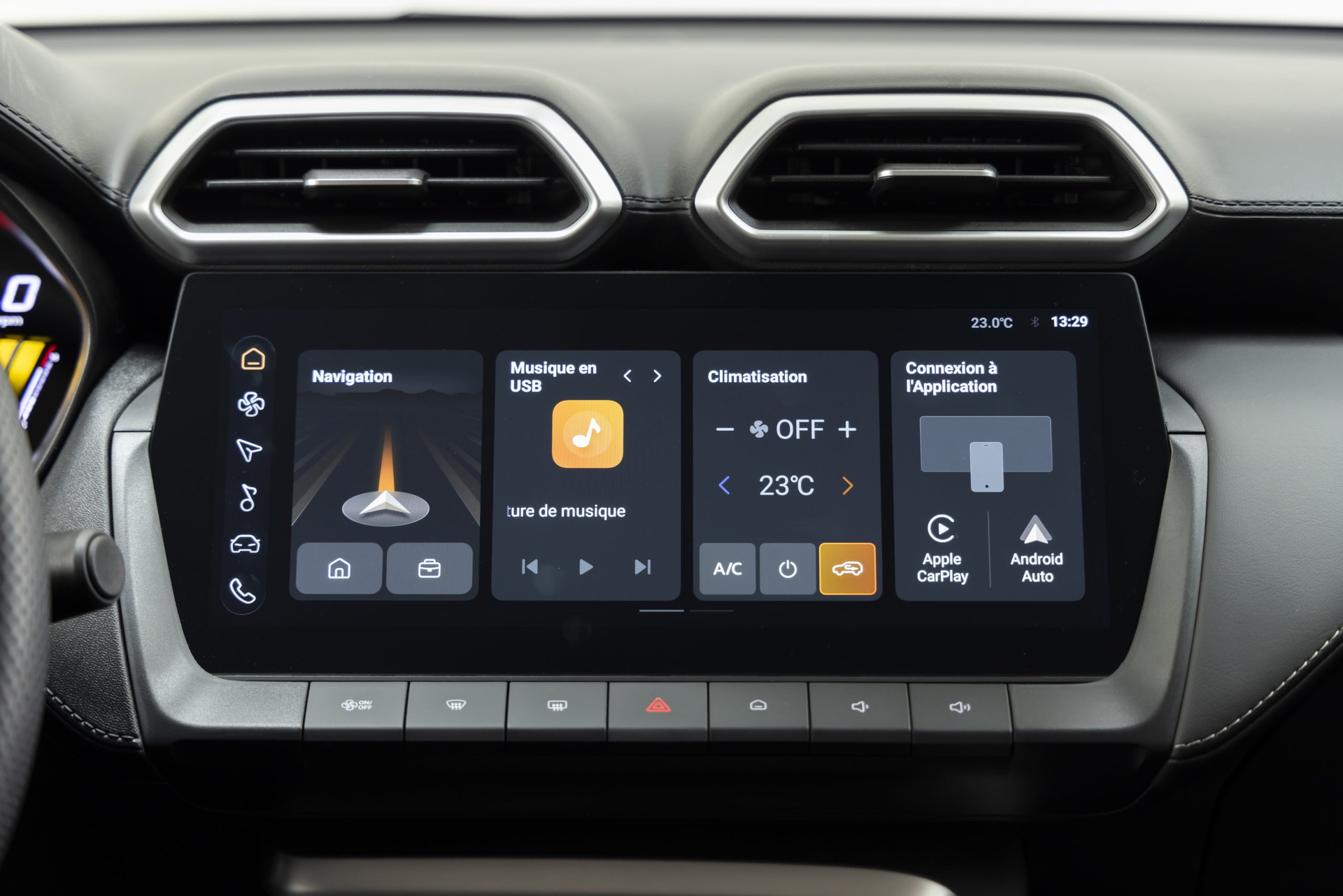 Vista del sistema de infotainment del MG ZS híbrido