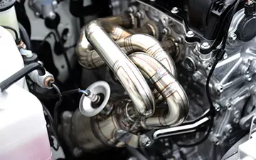 Motor 3 cilindros 114 CV Toyota AE86, representación de eficiencia.