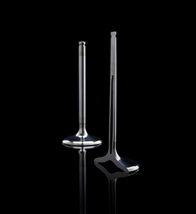 V2 Ducati revoluciona con 126 CV y 54,4 kg sin sistema desmo