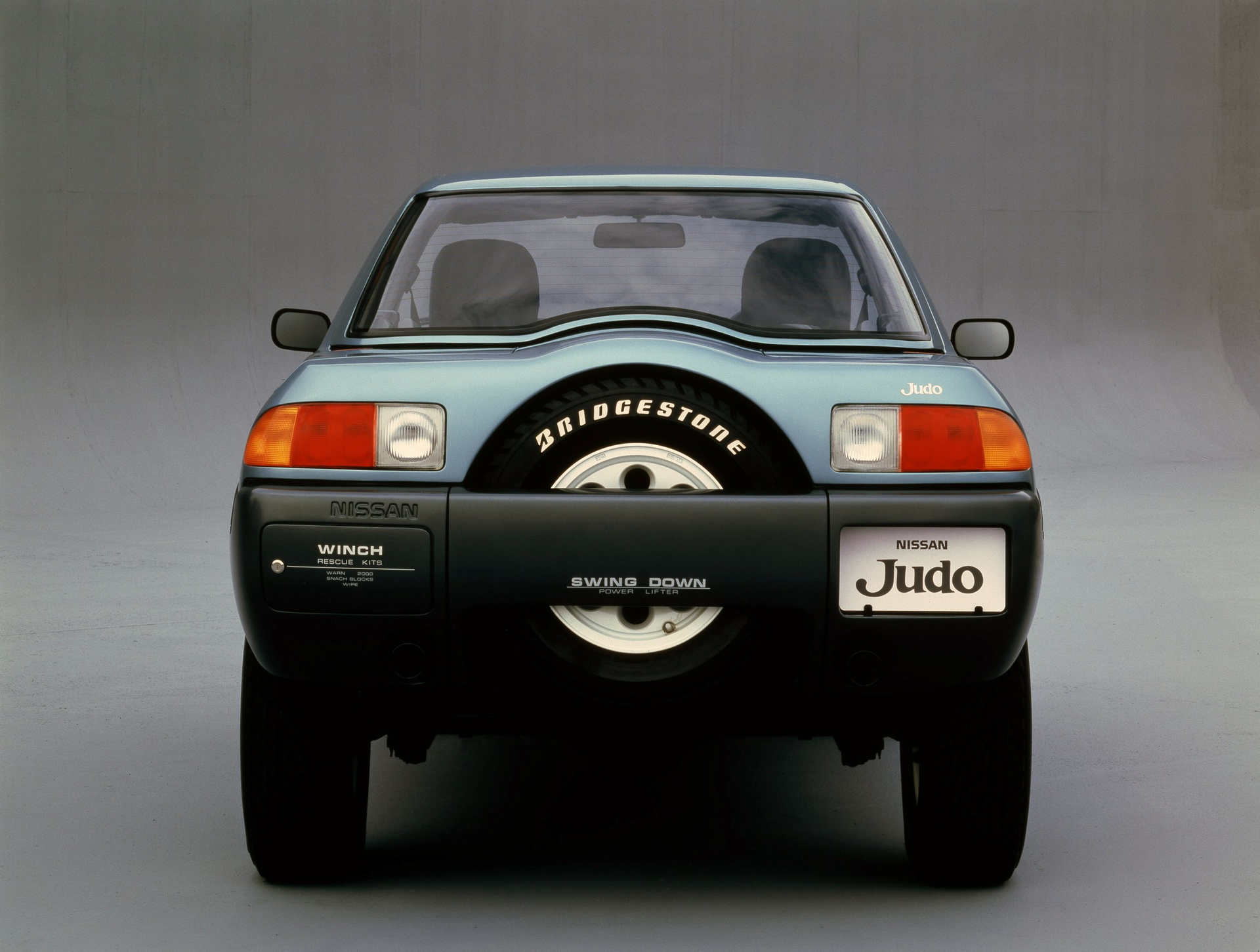 Vista posterior del Nissan Judo Concept, mostrando líneas y diseño únicos