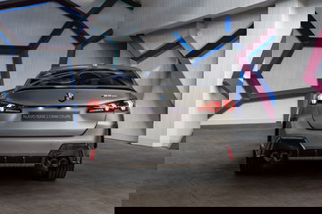 Vista trasera del BMW Serie 2 Gran Coupé destacando su diseño deportivo